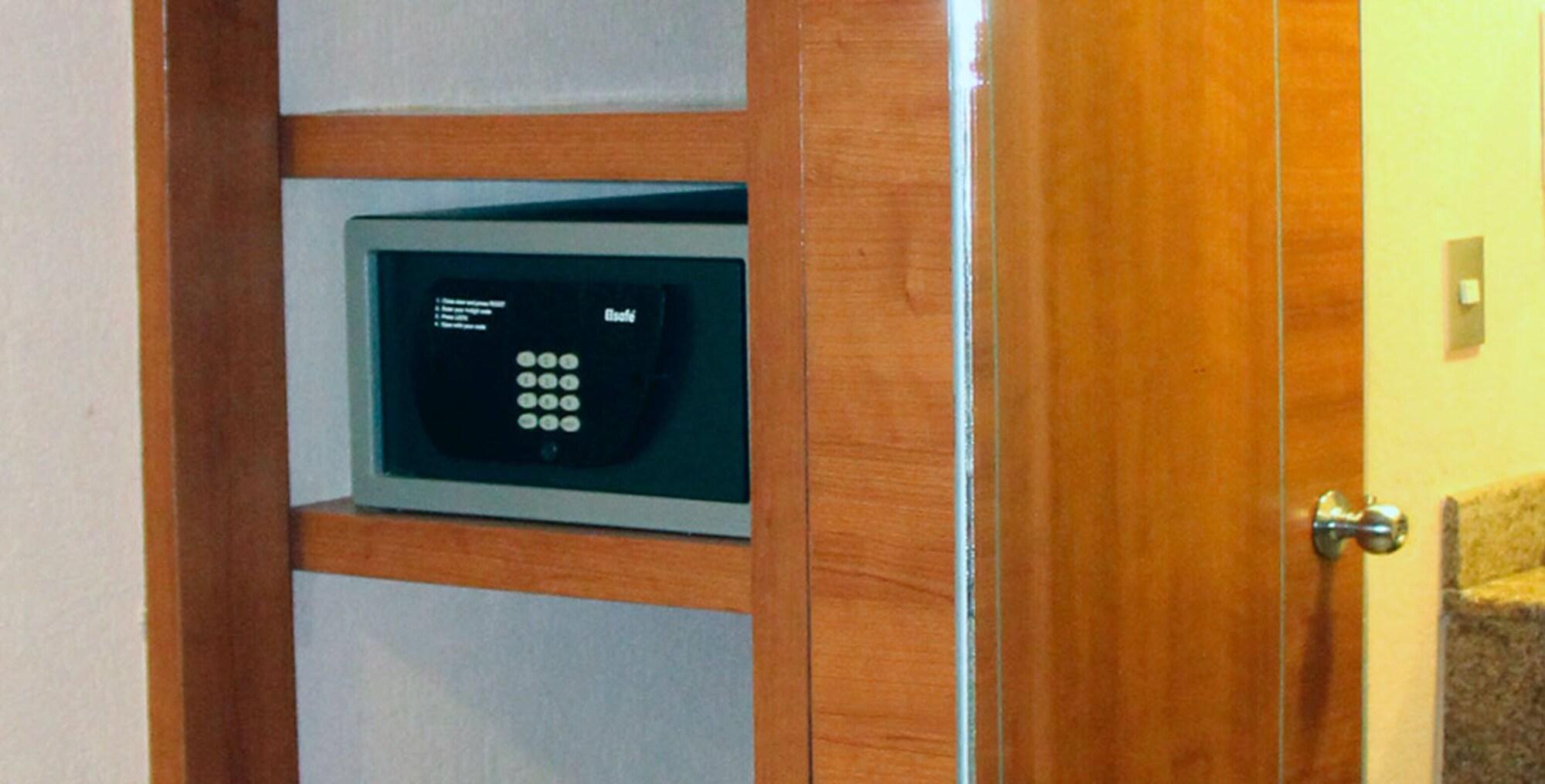 Hotel Soleil Business Class Celaya Bagian luar foto