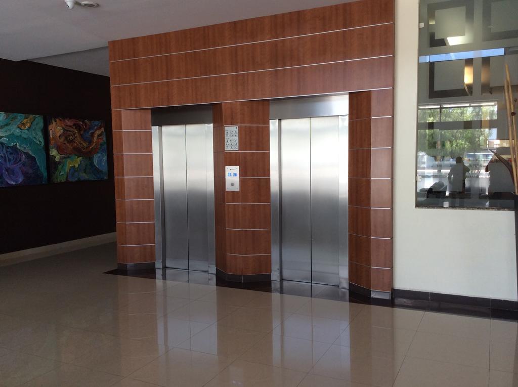 Hotel Soleil Business Class Celaya Bagian luar foto