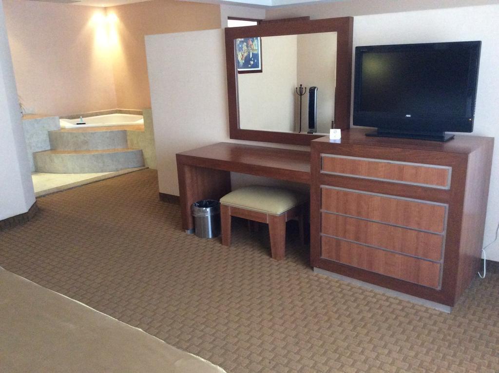 Hotel Soleil Business Class Celaya Ruang foto