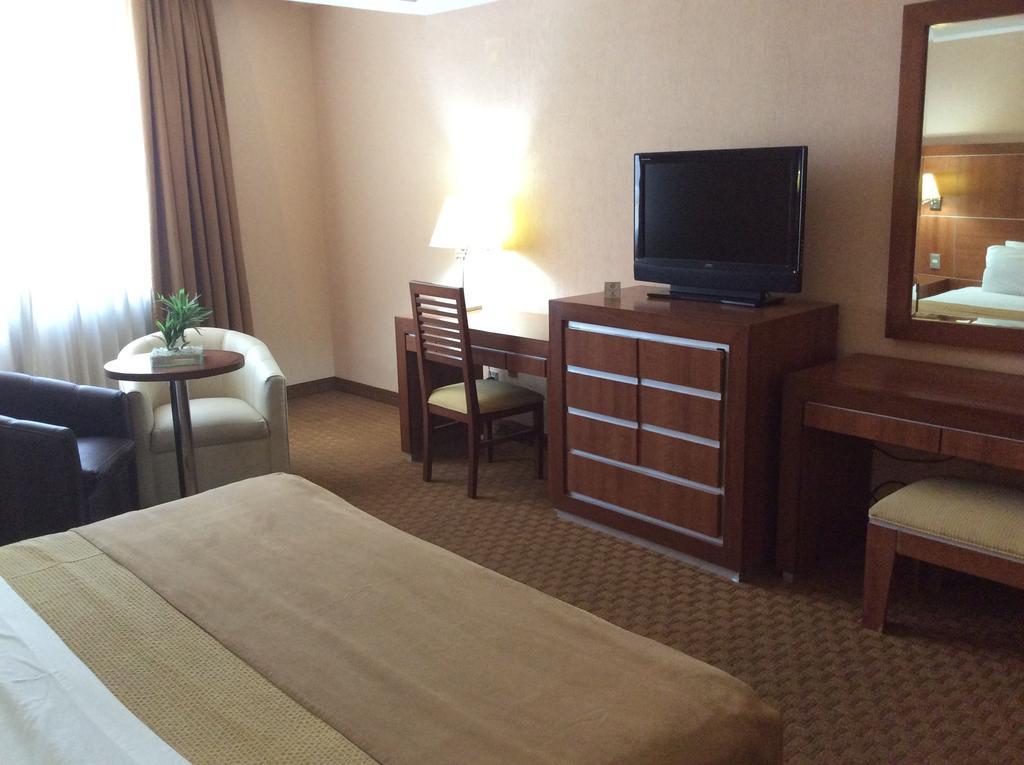 Hotel Soleil Business Class Celaya Ruang foto