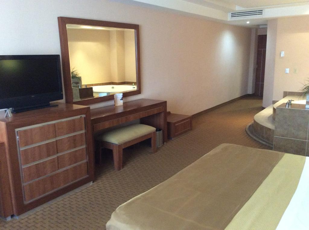 Hotel Soleil Business Class Celaya Ruang foto