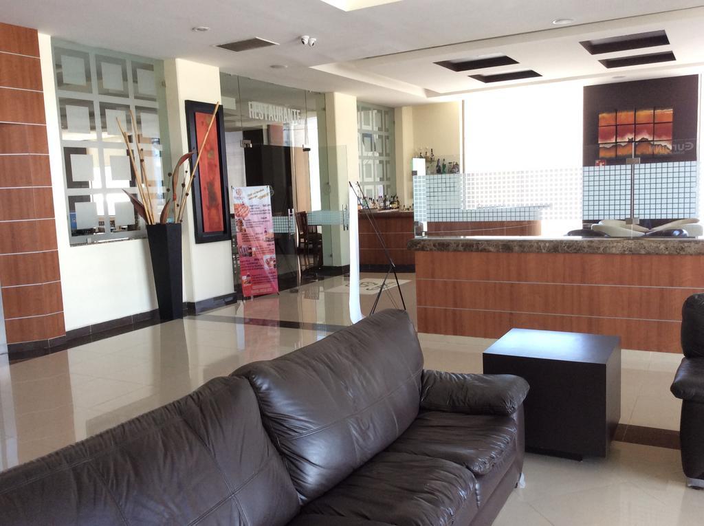 Hotel Soleil Business Class Celaya Bagian luar foto