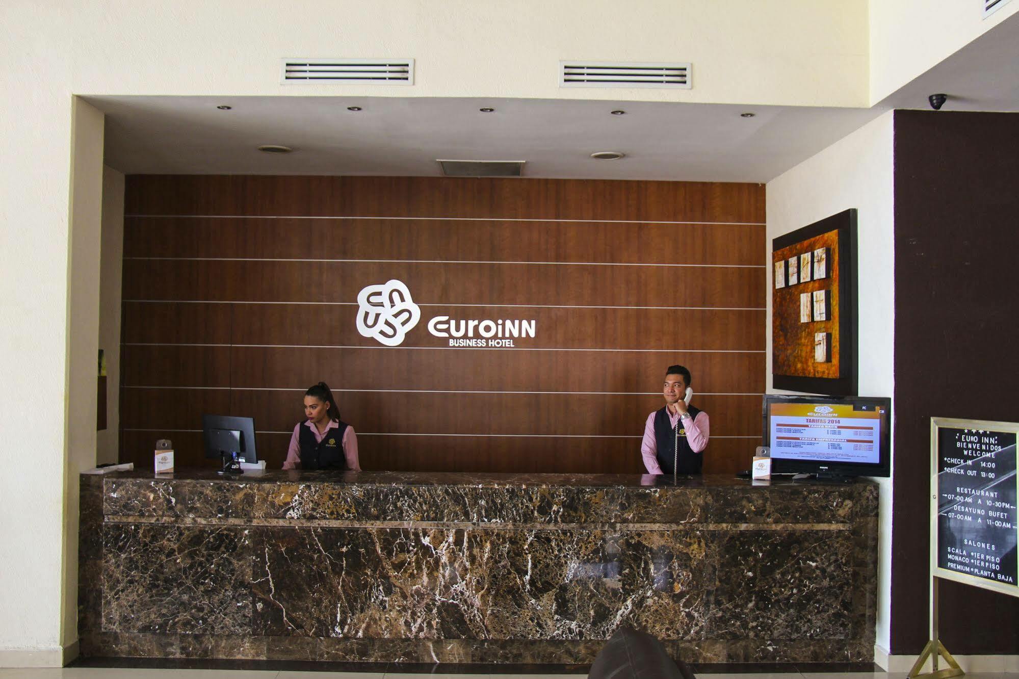 Hotel Soleil Business Class Celaya Bagian luar foto