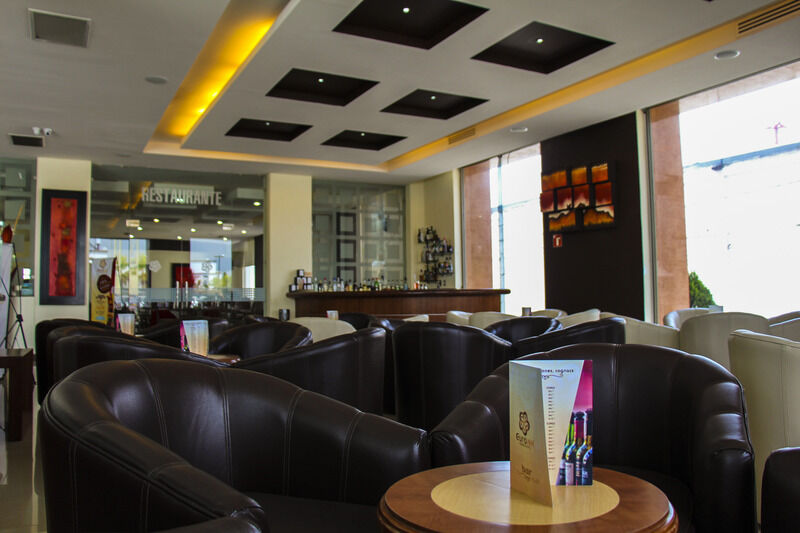 Hotel Soleil Business Class Celaya Bagian luar foto